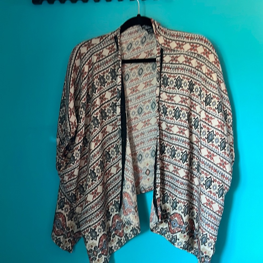 Women’s patterned open tunic
